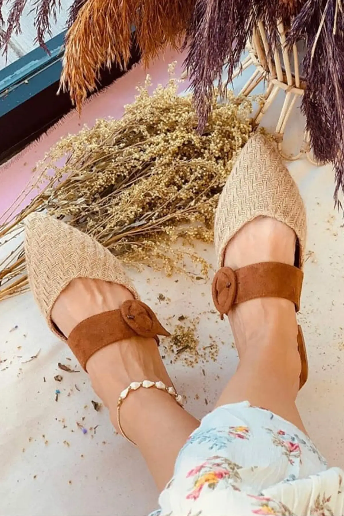 

Women Sandals brown relaxed and comfortable wicker Summer Indoor Outdoor Flip Flops Beach Shoe Female Slippers Platform Casual
