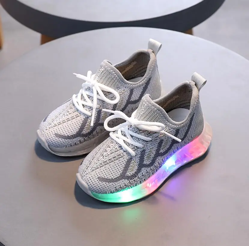 

Size 21-30 Baby Breathable Toddler Shoes Boys Lightweight Glowing Sneakers Girls Luminous Sneakers Children Led Light Up Shoes