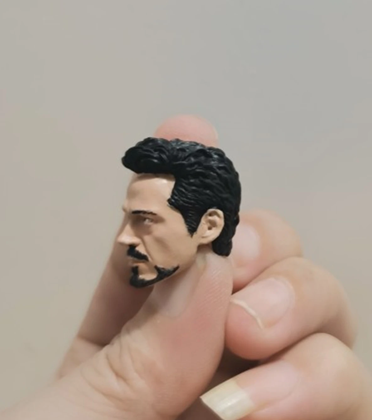 Тони головой. Панель головы тони старка. Силиконовая маска на голову тони старка. Голова тони старка. Фигурка тони старка pop.