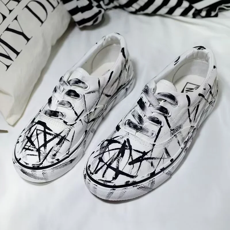 

Кроссовки женские с низким верхом, на шнуровке, Повседневная модная холщовая обувь с граффити в стиле Харадзюку, ручная работа, размер 35-44