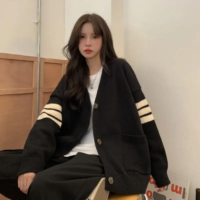 

Slouchy Design In Autumn and Winter Loose V-neck Color Contrast Knitted Sweater Coat Comfortable and Casual for Women