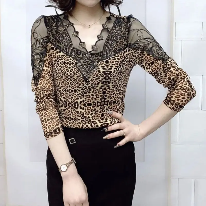 Женская одежда с V-образным вырезом сексуальная леопардовая кружевная блузка
