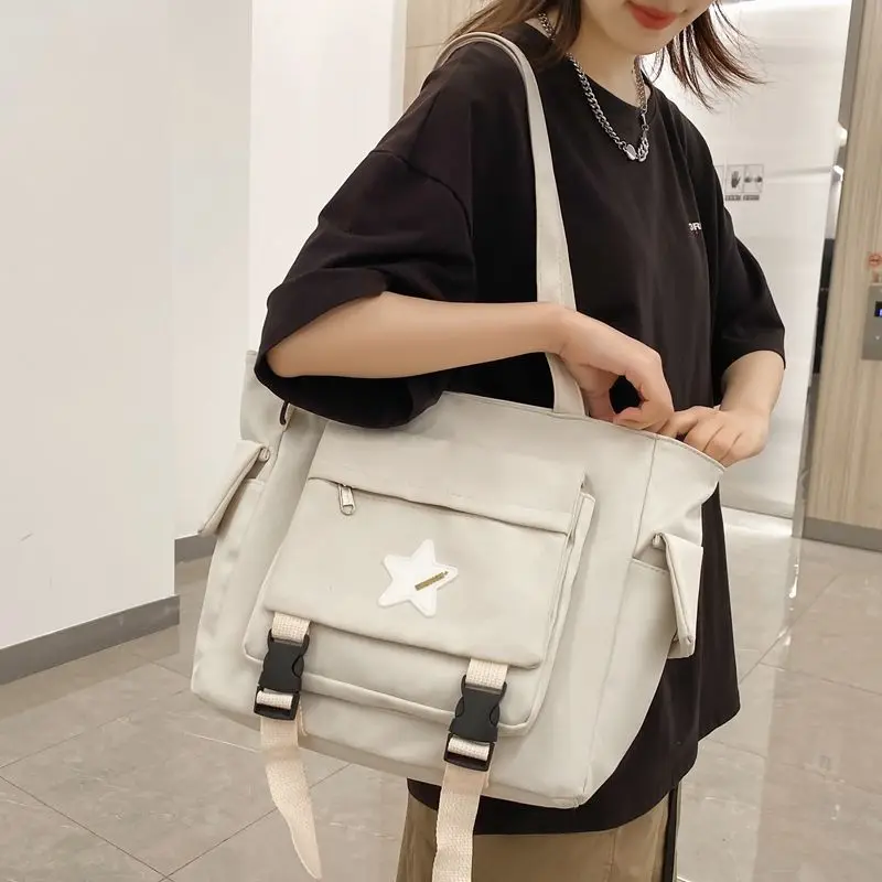 2023 Square Large Capacity Canvas Womens Shoulder Bag New School Style Fashion Leisure Simple Class Commuting Tote Bag For Women