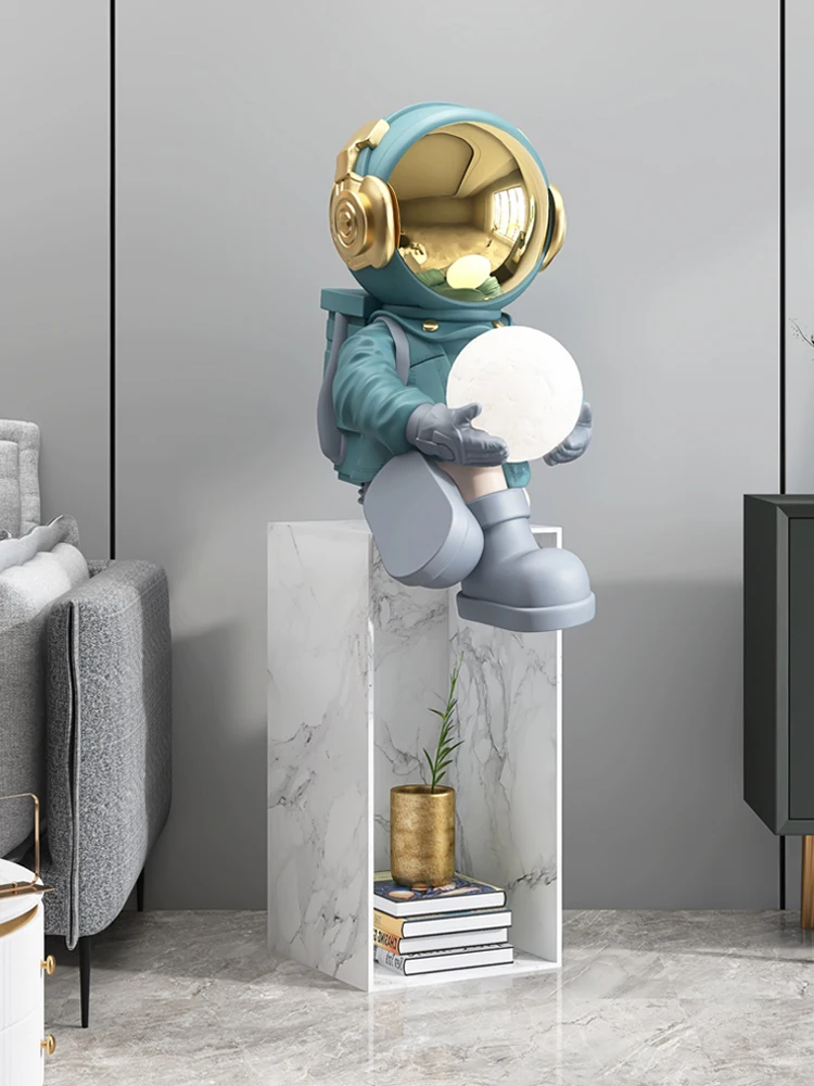 

Home Decor Astronaut Ornaments Indoor Figurine Light Luxury Style Large Living Room Floor Cartoon Statues Decorative Sculptures