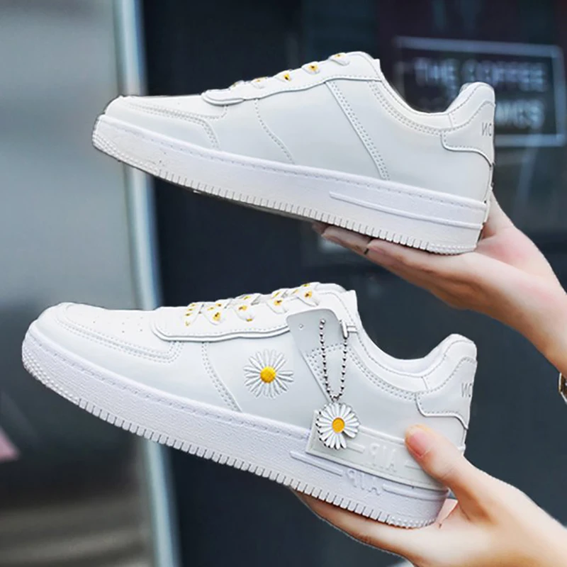 

Women Casual Shoes Fashion Breathable Walking Mesh Flat Shoes Woman White Sneakers Women 2022 Tenis Women's Vulcanize Shoes
