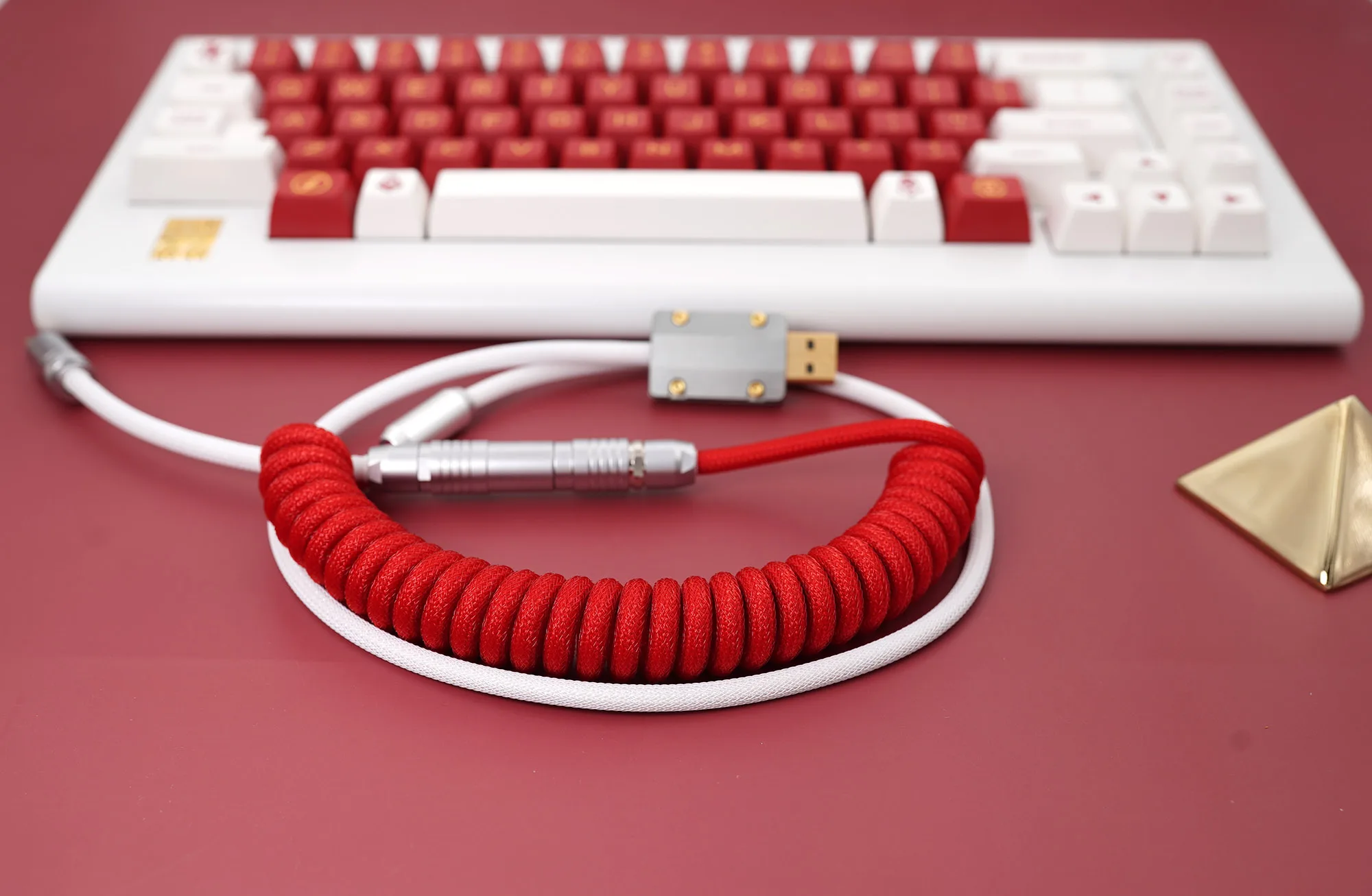 Spot GeekCable manual custom mechanical keyboard data line CA66 theme line red and white