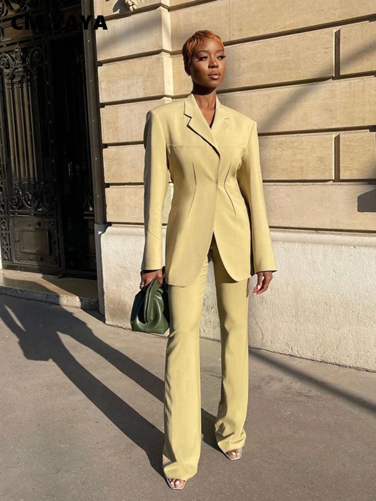 

Женский элегантный Блейзер на спине CM.YAYA и брюки-клеш с широкими штанинами, уличный Женский комплект из двух предметов, спортивный костюм