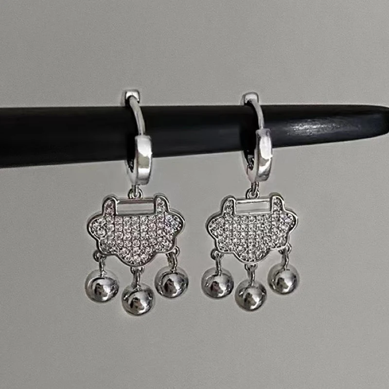 

2022 New Chinese Style Geometric Safe Lock Dangle Earrings For Women Girls Fashion Simple Statement Earrings Drop Brincos Bijoux