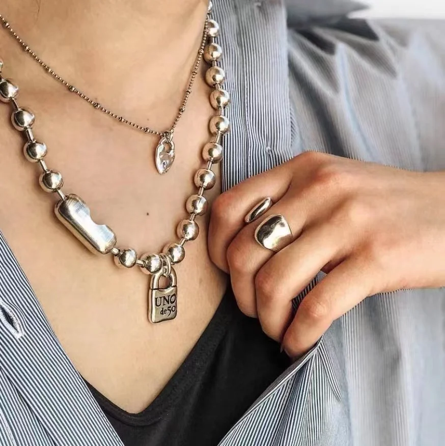 2021 New Stainless steel alloy Silver Color Bead Necklace Can Be Given
As A Gift To Women with Free Wholesale Shipping