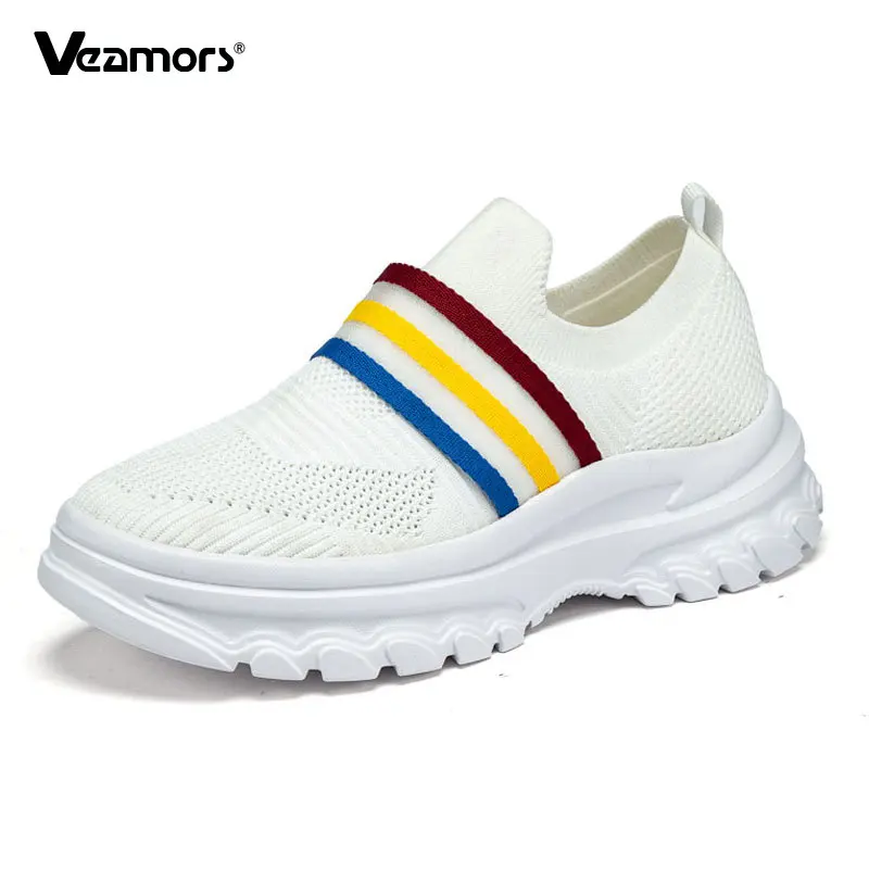 Новые женские кроссовки на платформе дышащие модные лоферы без шнуровки уютная