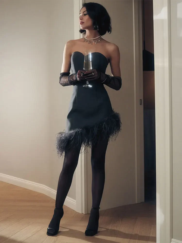 

Women Sexy Strapless Feather Patchwork Dress Elegant Solid Backless Off Shoulder Dresses 2023 Autumn Female Party Club Vestidos