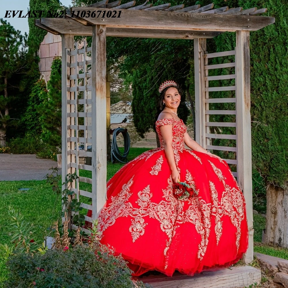 EVLAST Красное платье Quinceanera по индивидуальному заказу бальное с золотой кружевной