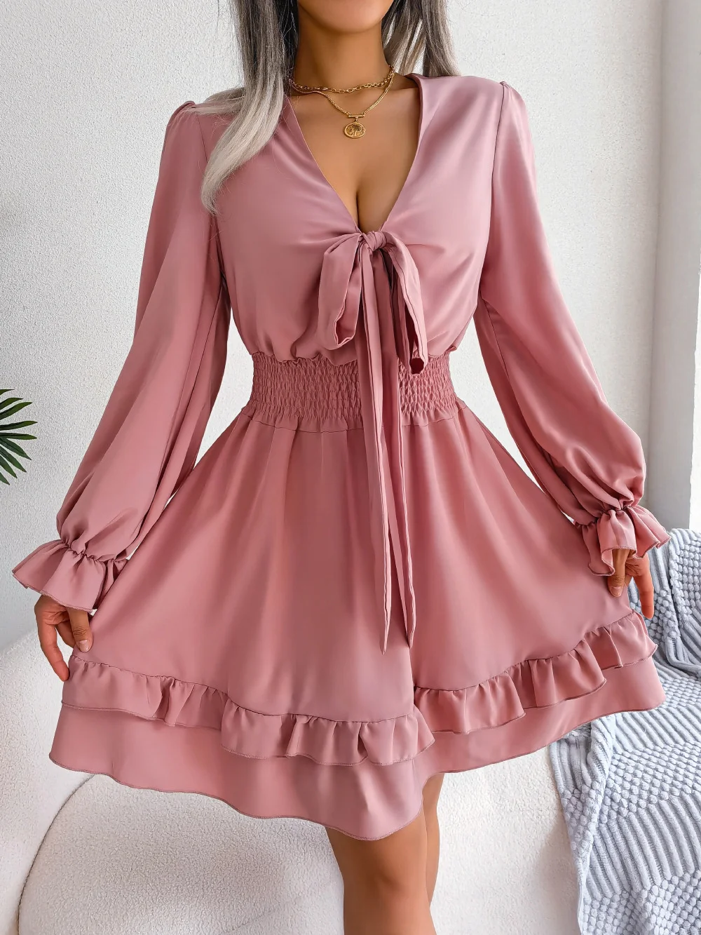 

2023 Spring/Summer new elegant casual dress,fashion tie waist with wooden ear edge large hem dress for women