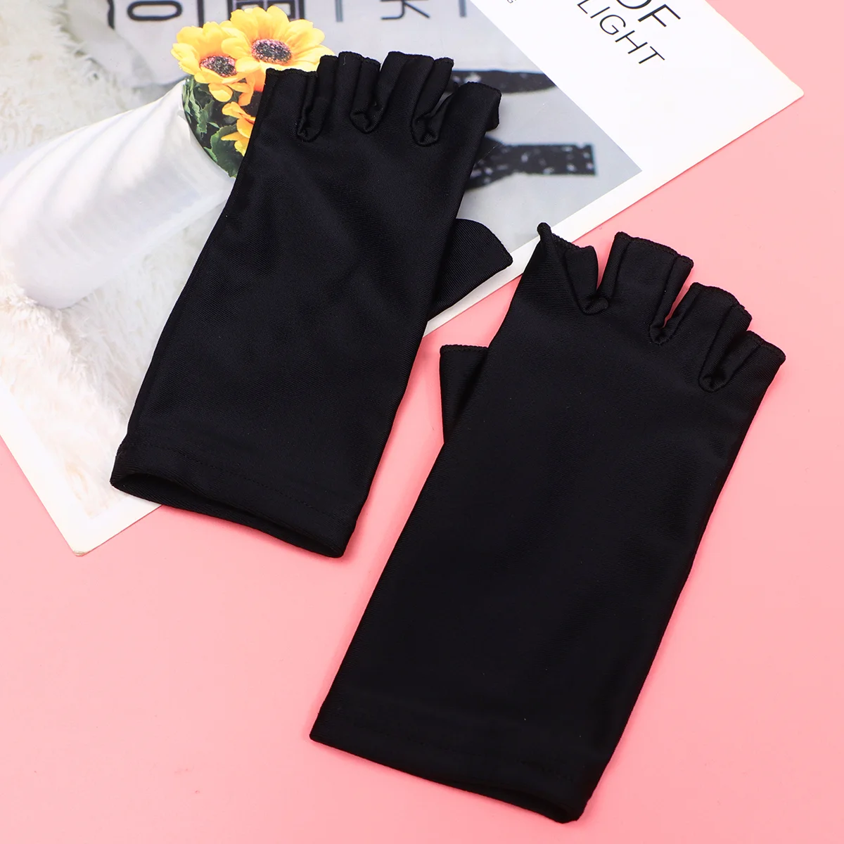 

2 Pairs UV Shield Glove Manicures Glove Anti UV Fingerless Hands for Lamp Manicure Dryer Tools