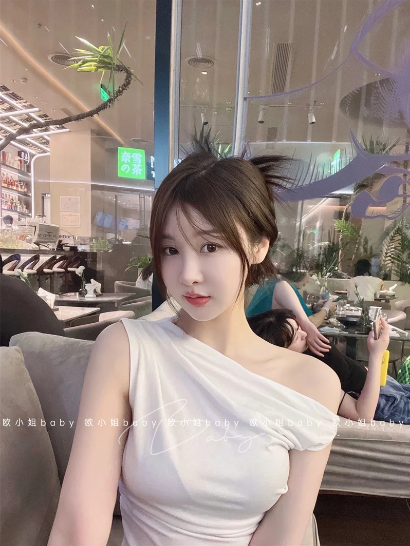 

TVVOVVIN 2022 Summer New Irregular Skew Collar Slim Spice Girl White Short High Waist T-shirt Tees Women Hot Sexy Korean UVU4