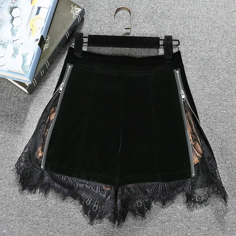 2021 Spring Summer Women New Lace Edge High Waist Slim Western Style A-Line Shorts Female Velvet Zipper Wide Leg Shorts Black