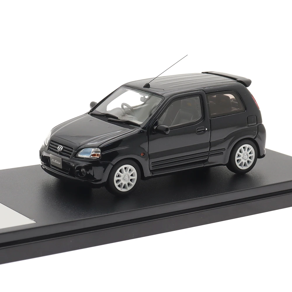 Фото Коллекционная модель автомобиля Hi-story: SUZUKI SWIFT Sport (2003) в масштабе 1:43, классический автомобиль из смолы, игрушка для коллекции и декора №5