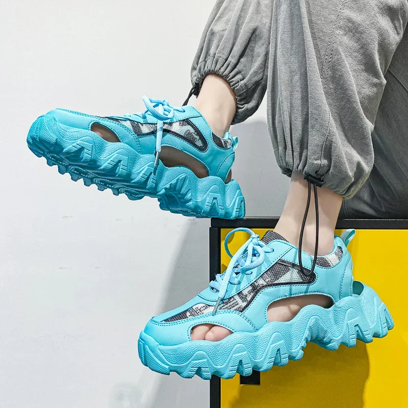 Лето 2024 новые дышащие сандалии для мужской верхней одежды удобная модная