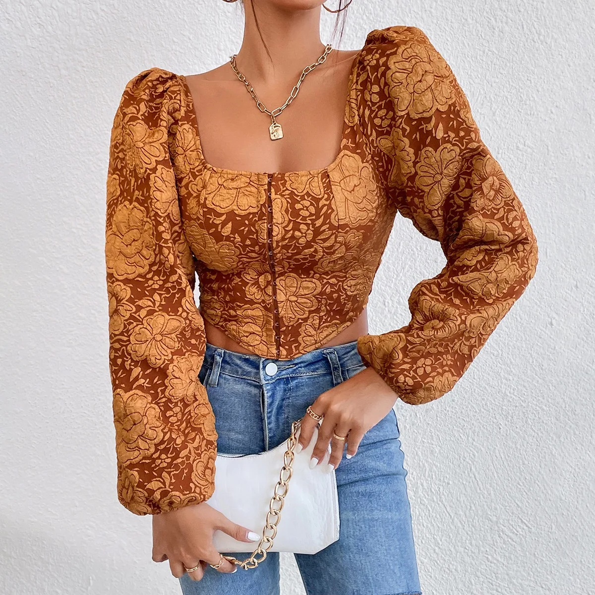 

Europe and America 2023 Autumn New Women's Top Heavy Industry Embroidery Retro Small Tank Top with Buckle Open Back Long Sleeve