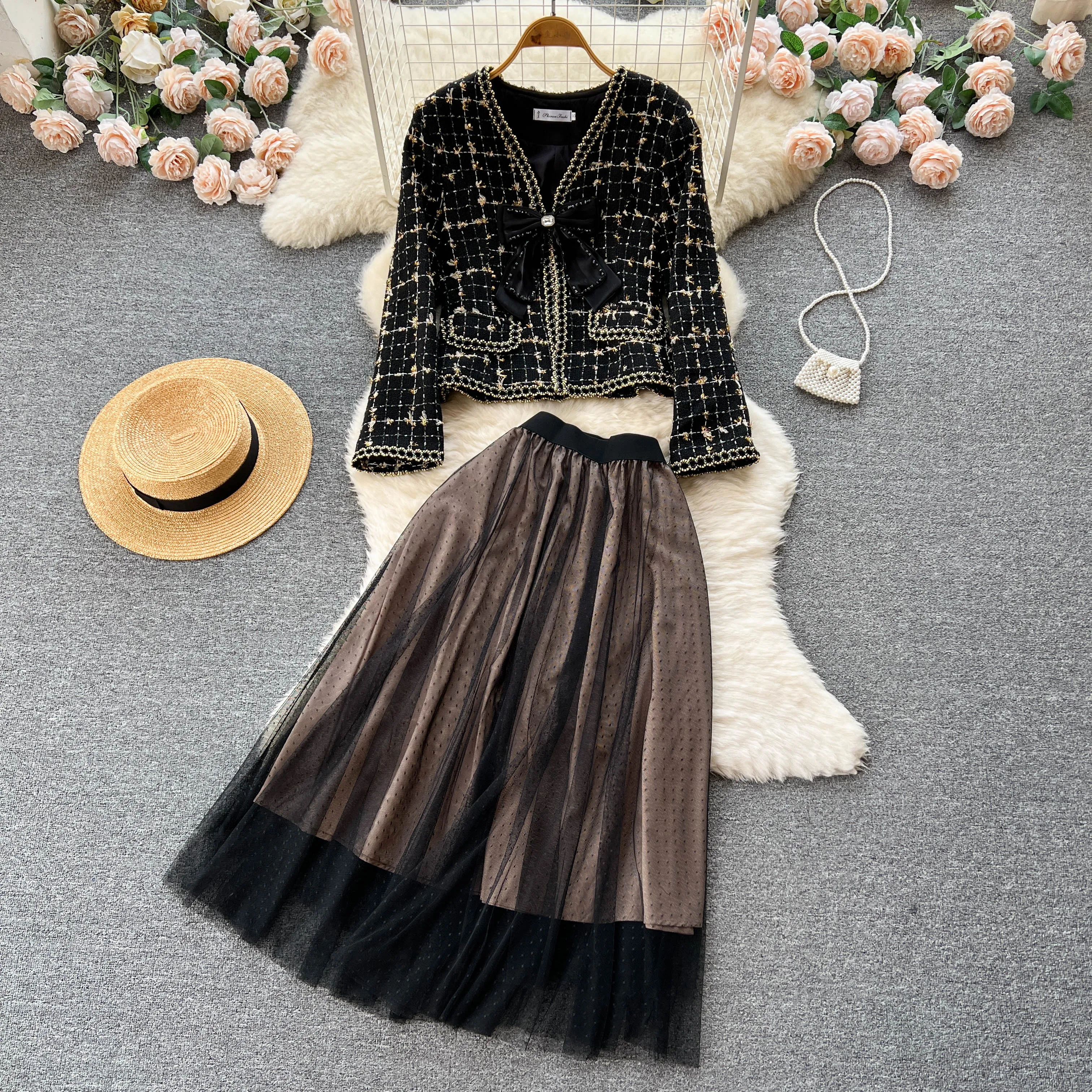 

Autumn and Winter Light Mature Small Incense Wind V-neck Bow Tweed Jacket Plus Mesh Half-body Skirt Two-piece Set