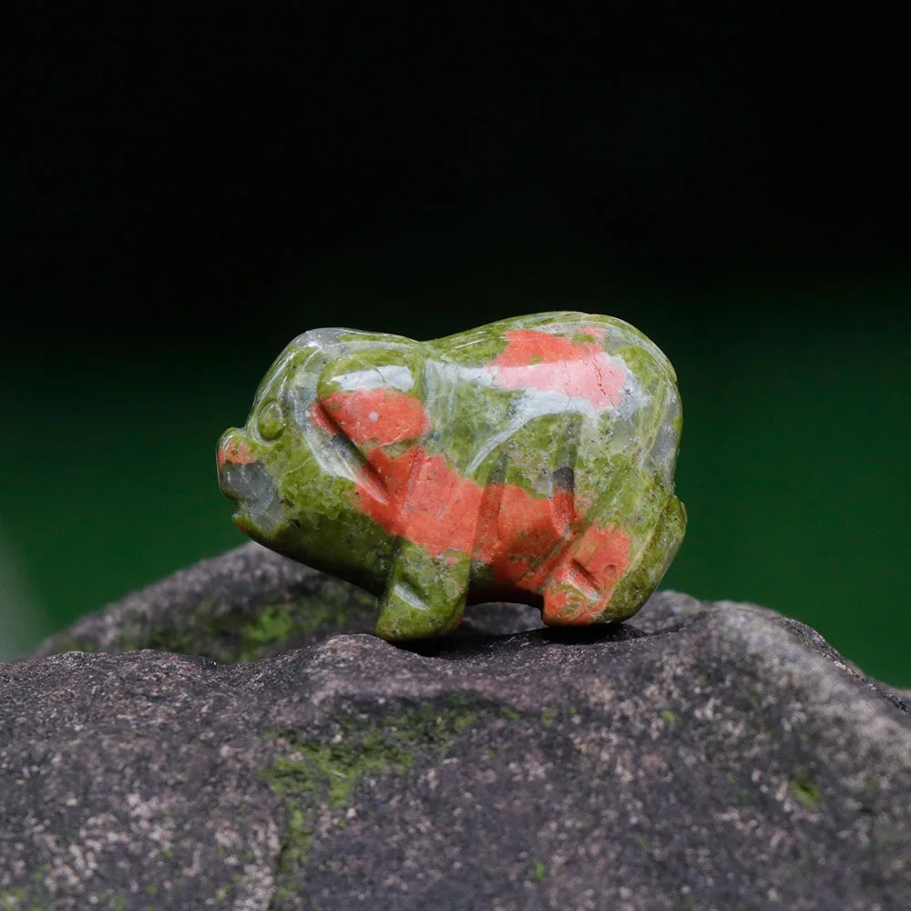 

Мини-статуэтка свинья из натуральных кристаллов