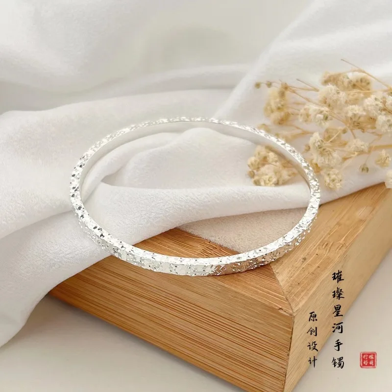 Серебряный браслет из чистого серебра 999 пробы с измельченным льдом закрытый