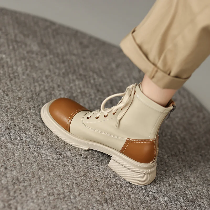 

Женские ботинки из натуральной кожи, с круглым носком, на массивном каблуке