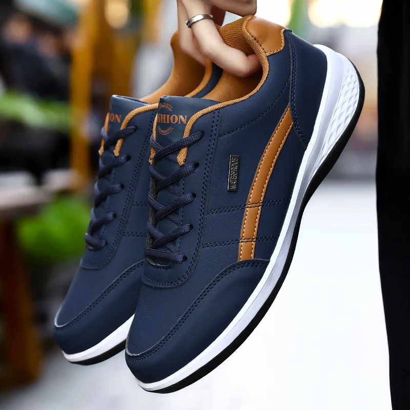 Men's Sports Shoes Sports Casual Shoes Leather Outdoor Men's Walking Shoes Four Seasons Soft Sole Non-Slip 38-47 Yards
