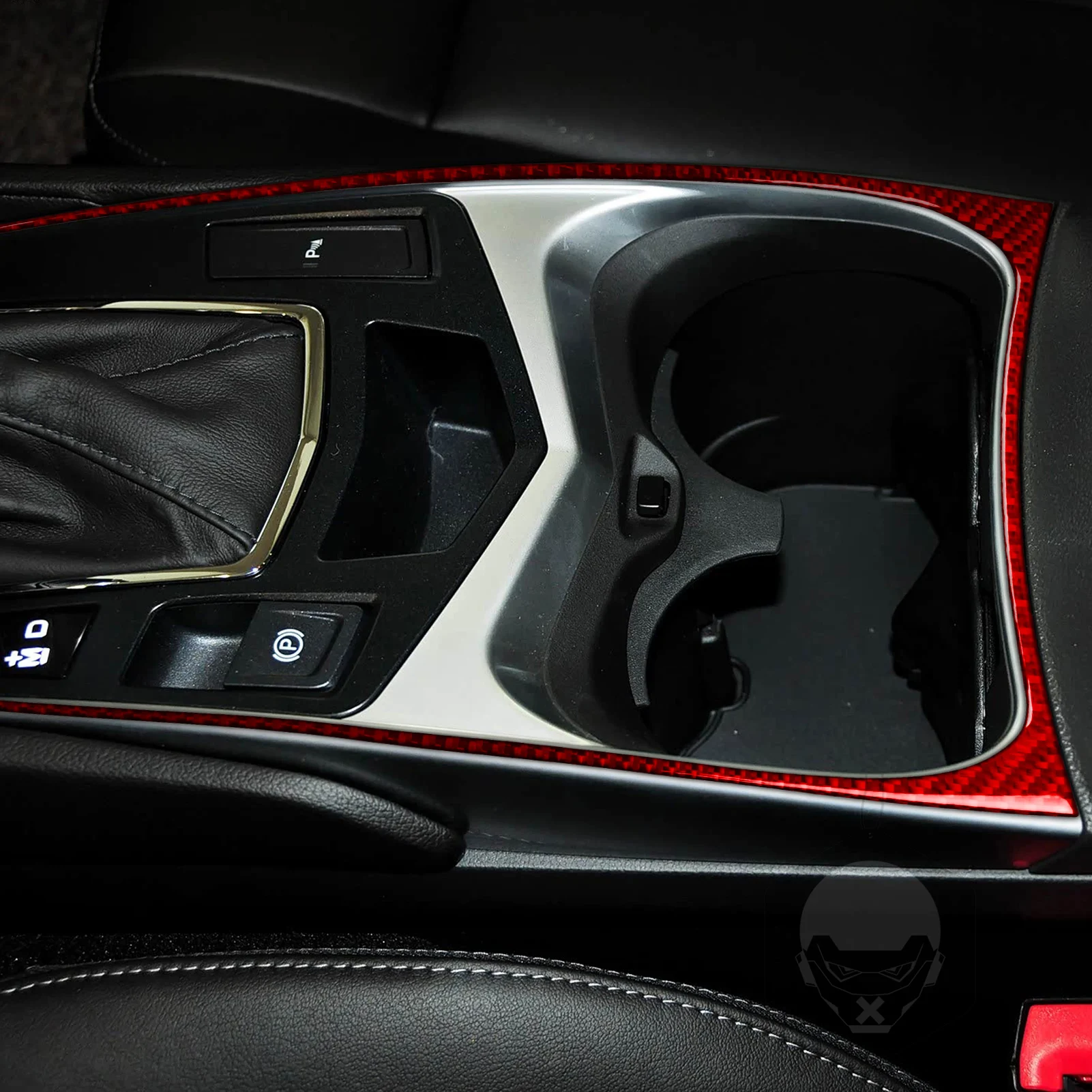 Фото Для CADILLAC SRX 2010-2012: Декоративные наклейки из настоящего мягкого карбона красного цвета для центральной консоли и подстаканника, аксессуары для интерьера автомобиля №1