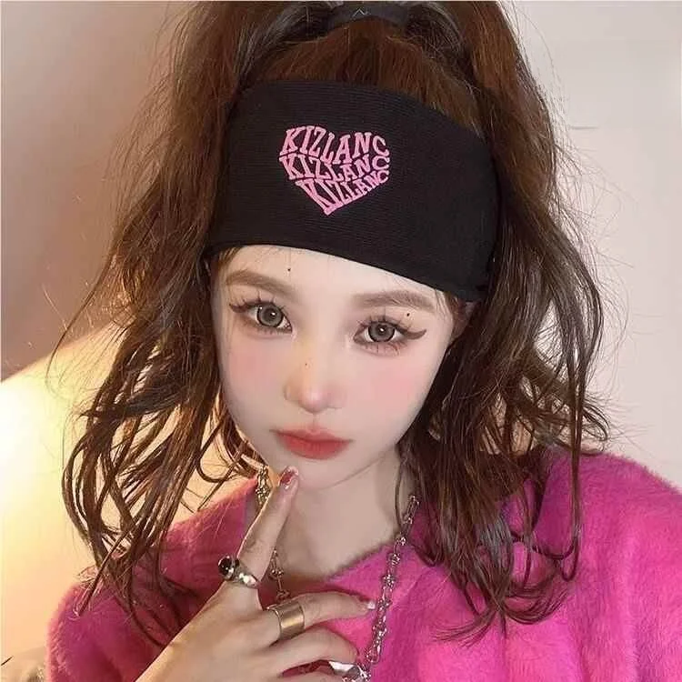 Белая повязка для волос в форме сердца женская спортивная с широкими полями