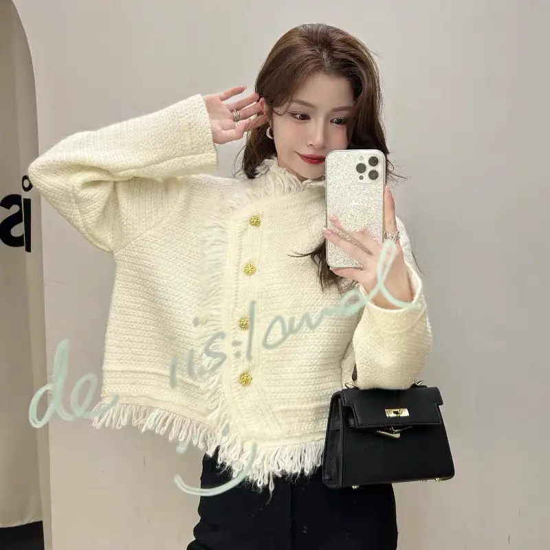 

Sweater Cardigan Female Design Niche Flowing Top 2023 New Early Spring Short Solid Casual Cardigigan sweater cardigan female