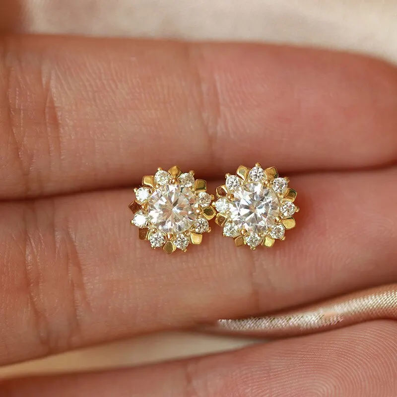

Ne'w Novel Design Women Stud Earrings Shiny CZ Delicate Flower Earrings Wedding Party Fancy Girl Accessories Statement Jewelry