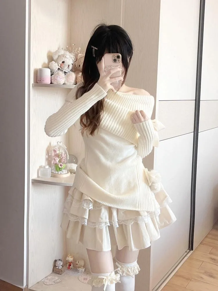 Женский комплект из двух предметов облегающий трикотажный топ с вырезом