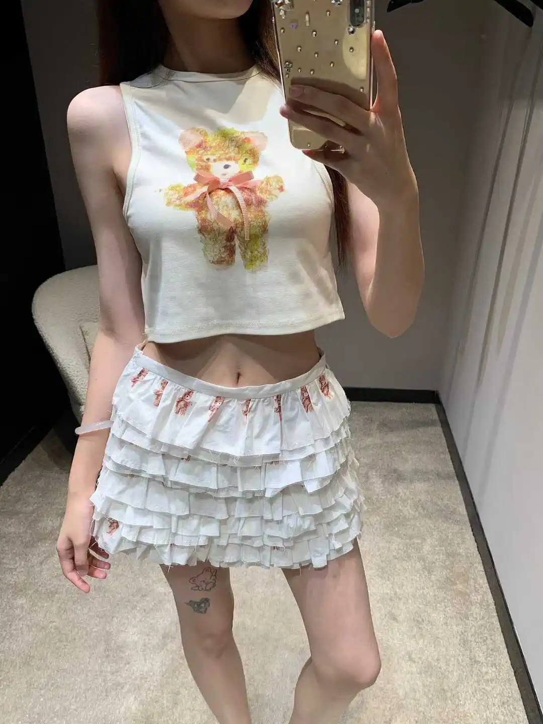 2024 Spring and Summer New Set Women Bear Sleeveless Vest Top + High Waist Wooden Ear Short dress Cake Skirt |