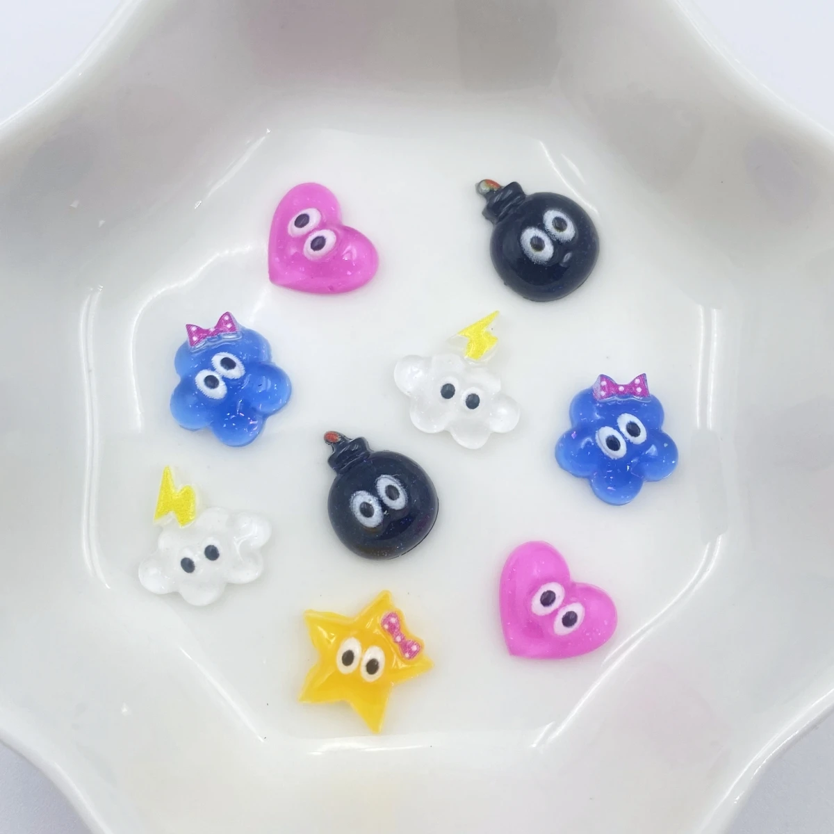 

50 шт., декоративные мини-Статуэтки для ногтей