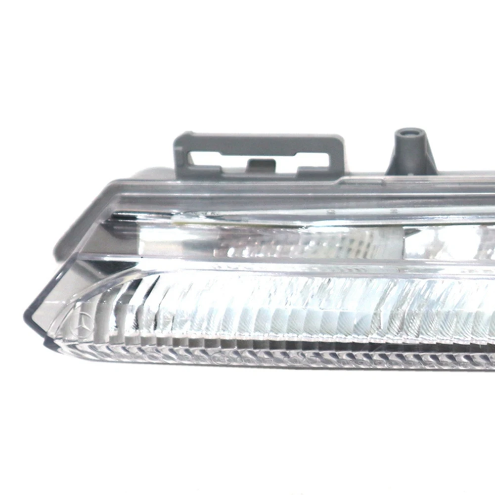 

Фонарь для Mercedes Benz Φ W246 B160 B180 B200 B260 (справа)