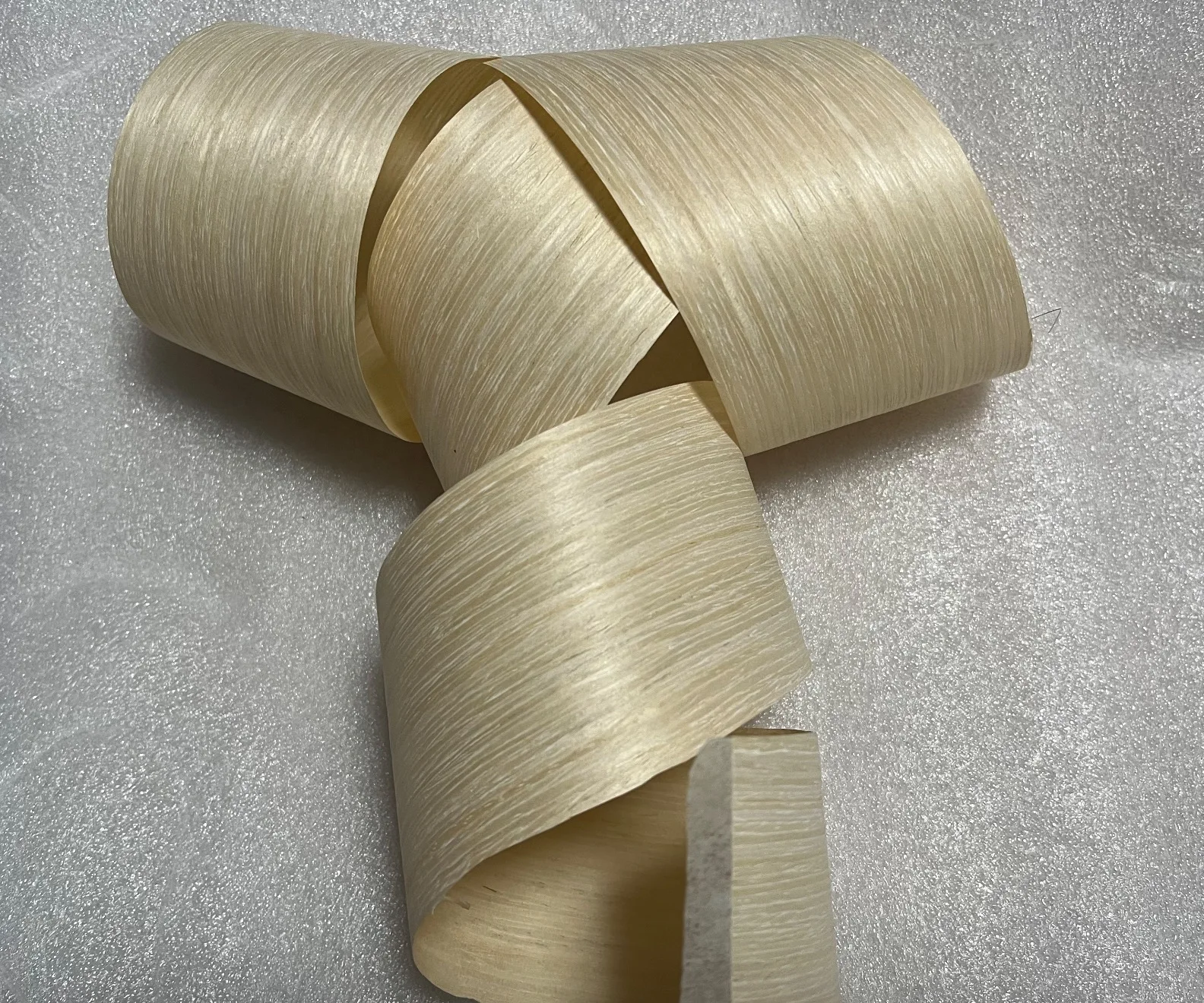 

2pcs/lot Length:2.5meters/pcs W:80mm T:0.25mm Technology Wood Veneer (Non woven fabric on back)