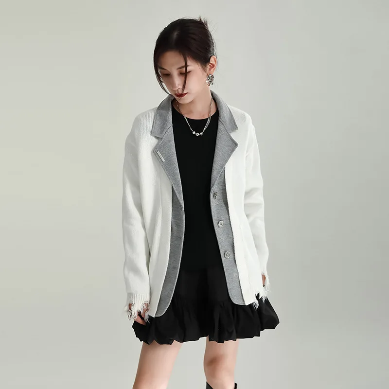 2022 Fall Senior Sense of Fake Two Pieces Knitted Shirt Splicing Suit Jacket Female Niche Design Tops