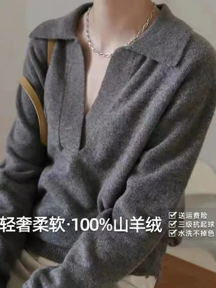 Женский вязаный свитер с воротником-поло