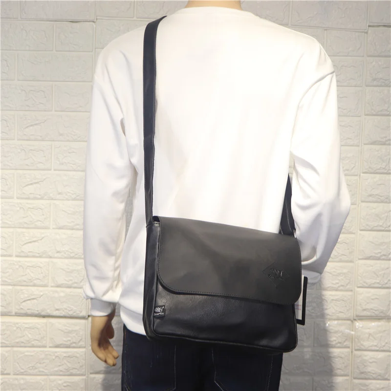 

Korean version simple flip men's shoulder bag leisure messenger men's backpack outdoor travel bag