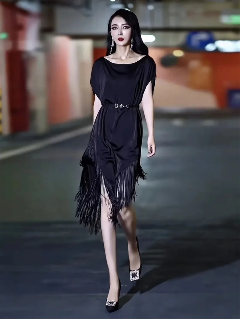 

High-end design satin fringed dress women's 2022 summer new fashion trend one-shoulder waist slimming one-piece midi skirt