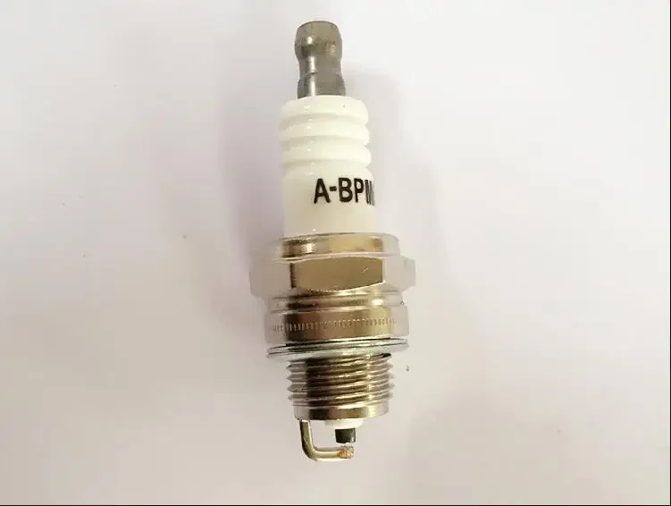 Олео мак свеча зажигания. Ngk 7543 свеча зажигания cmr7a. Bp6e свечи. Ngk 4669 свеча bp5e 4669. Свеча зажигания husqvarna 5032351-08.