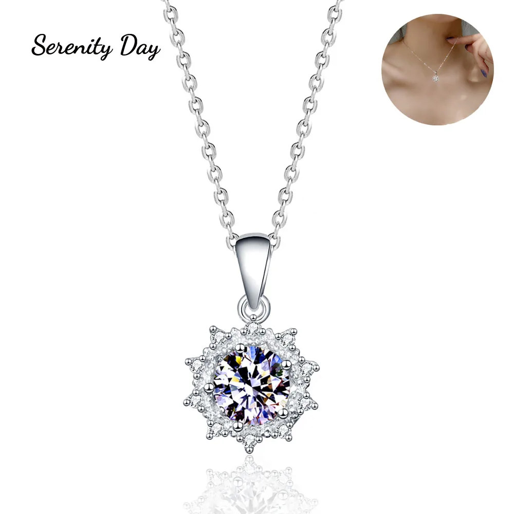 

Serenity Day 1Ct Moissanite Necklace S925 Silver Classic Five-claw Inlay Sunflower D Color VVS1 GRA Diamond Pendant Fine Jewelry