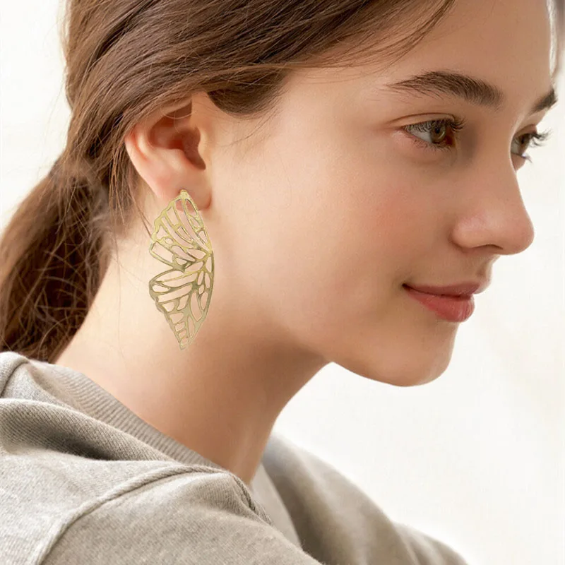 

European Hollow Butterfly Earrings for Women Gold Color Metal Dangle Earrings kolczyki damskie Girls Drop Earrings bijoux femme