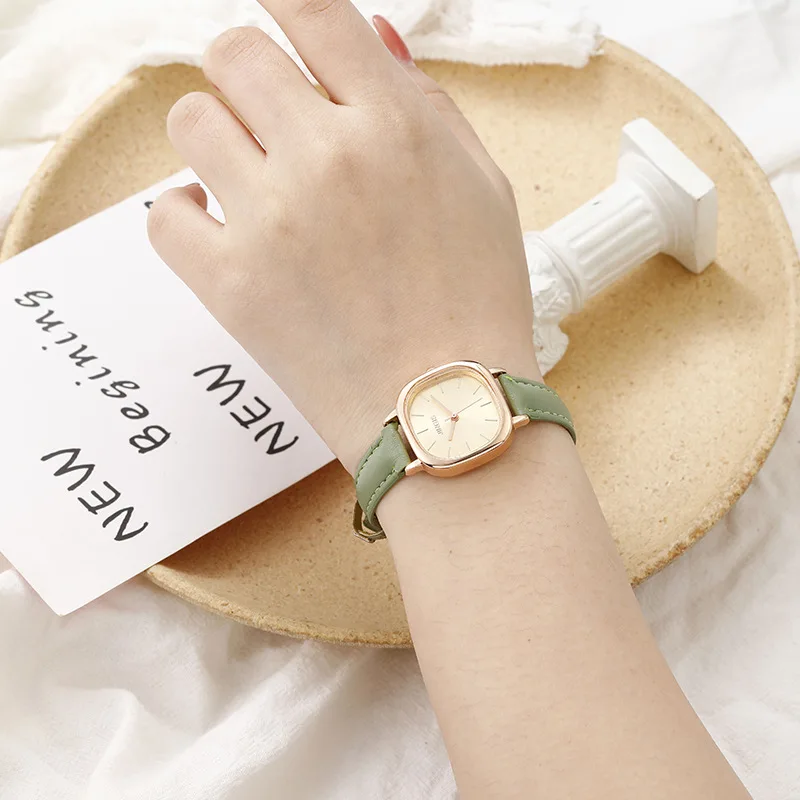 

Casual Ladies Watch Simple Square Small Dial Schoolgirl Quartz Watch Leather Starp Clock Reloj Mujer Zegarek Damski