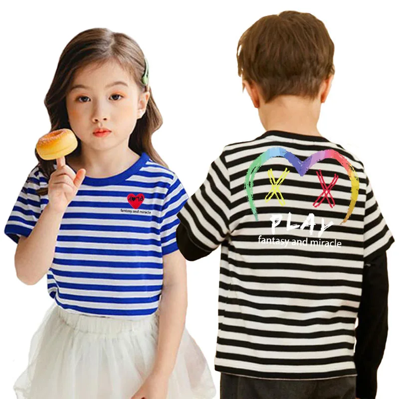 

Хлопковая футболка для мальчиков и девочек, цветная полосатая рубашка с коротким рукавом, с вышивкой сердечком, с принтом в виде половины сердца, с круглым вырезом