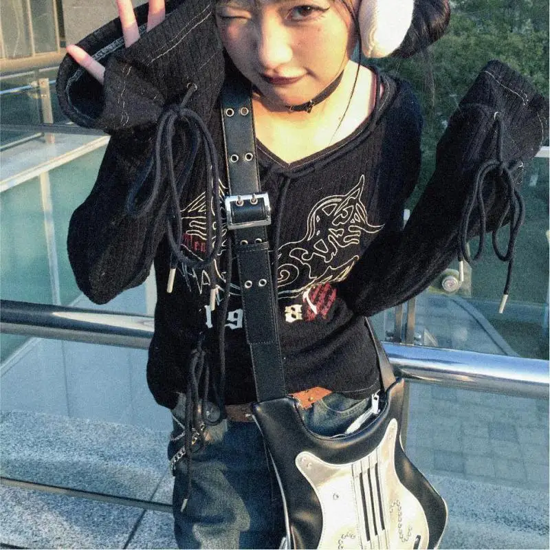 Original Black And White Retro Irregular Rivet Studded Diamond Guitar Shaped Color Matching Women Crossbody Bag Rock Hip-hop Bag