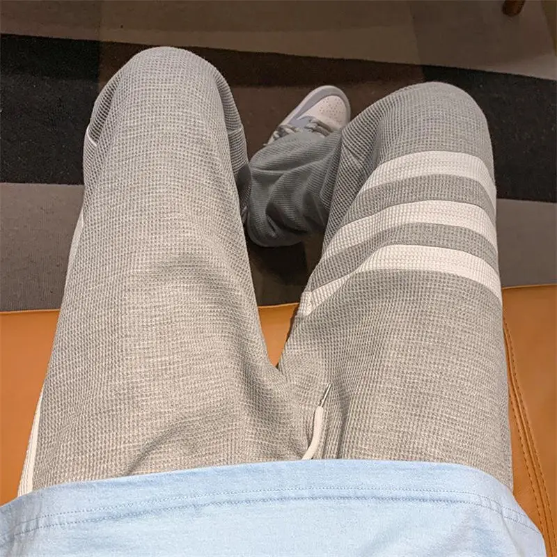 Рисунок 4 - Повседневные штаны для мужчин и женщин