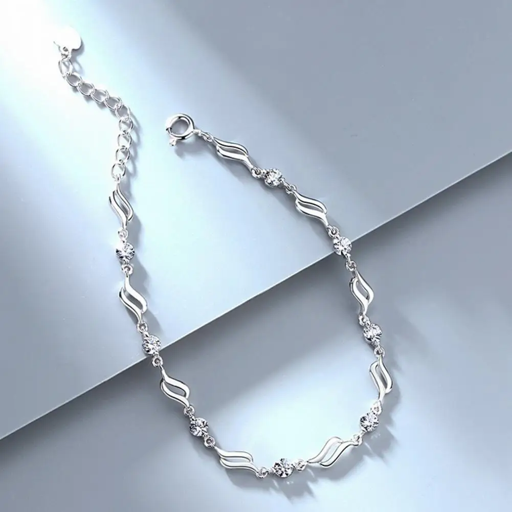 Женский браслет с бусинами синий регулируемой длины