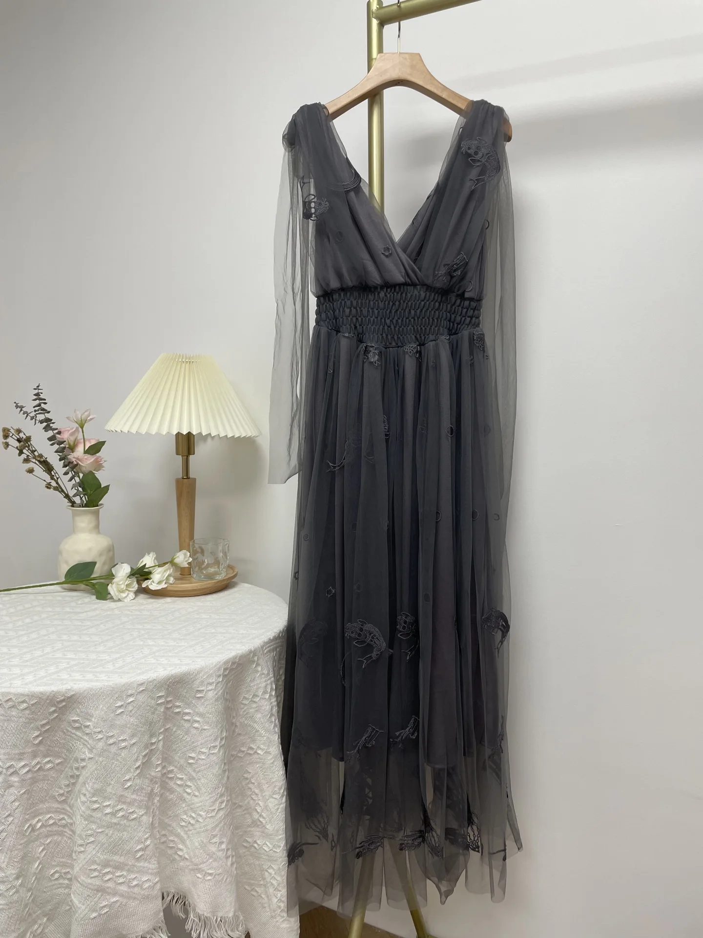 

Embroidered gauze skirt